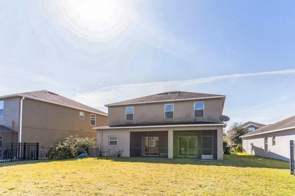 Beautiful 2 story house in Davenport FL to be sold at a good price by Rocket Estate Builders